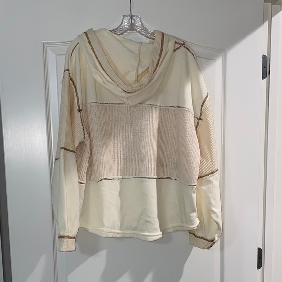 POL Cream and Tan Knit Sweater - Picture 3 of 5